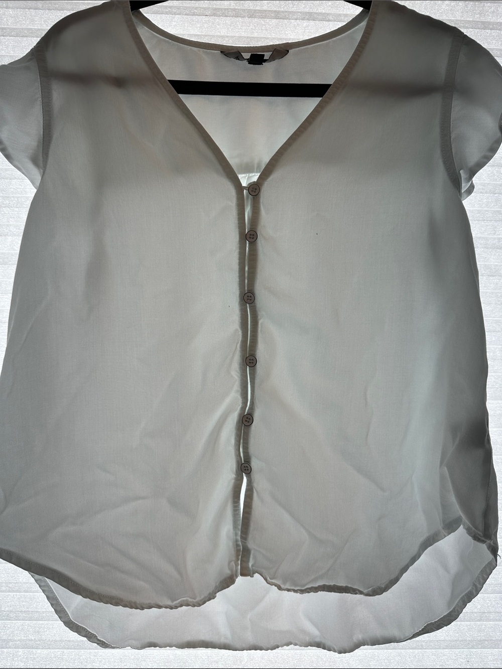 Velvet Heart White Short-Sleeve Button-Front Blouse